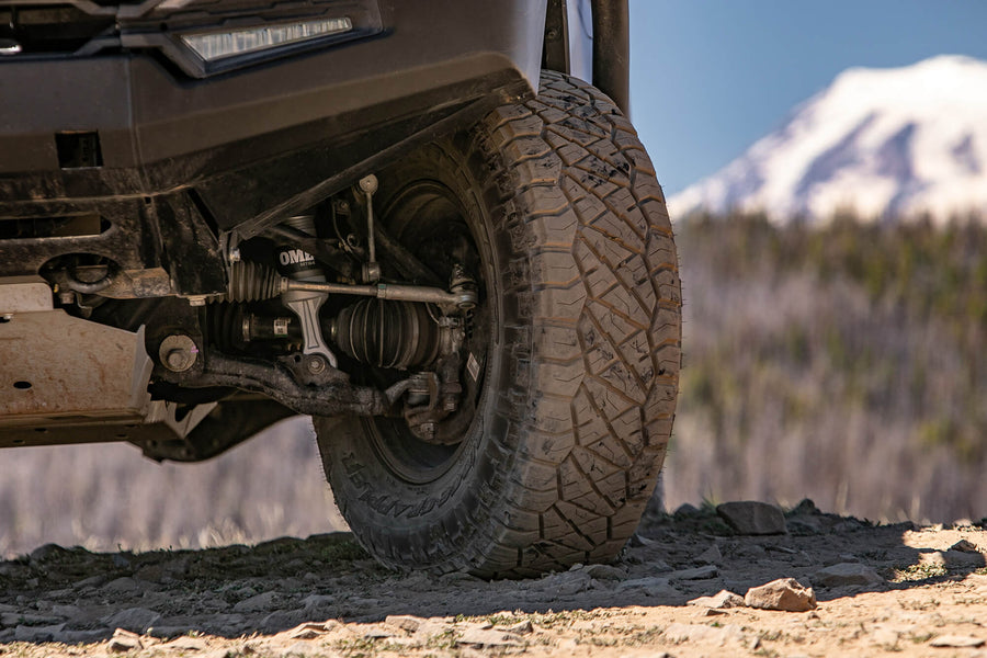 Old Man Emu MT64 2" Lift Kit (Assembled) - 05-15 Toyota Tacoma