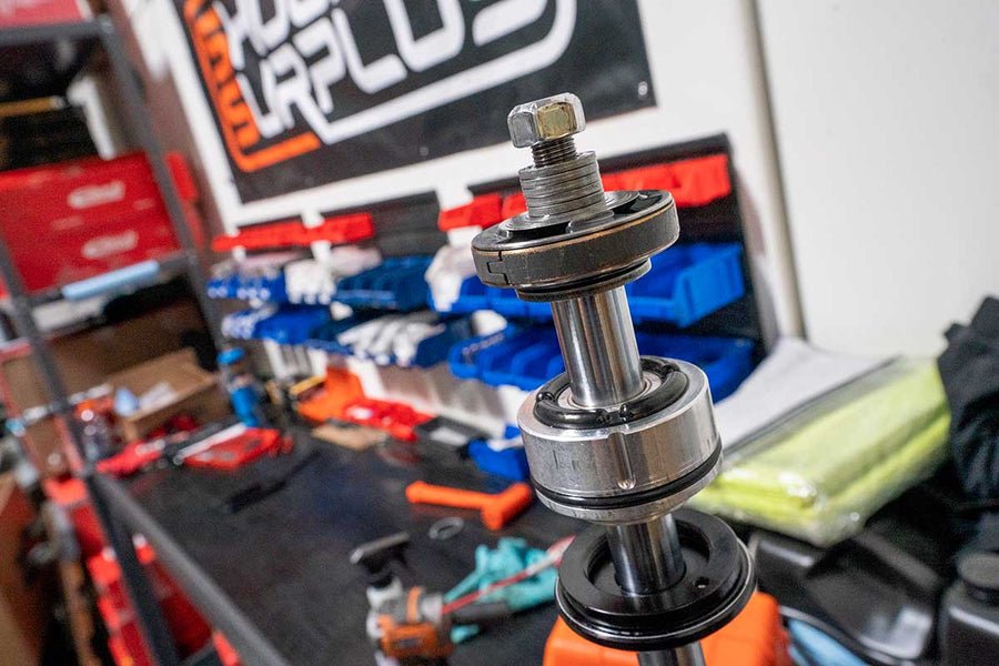 Fox 2.5 Shock Service